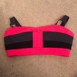 Sports bra